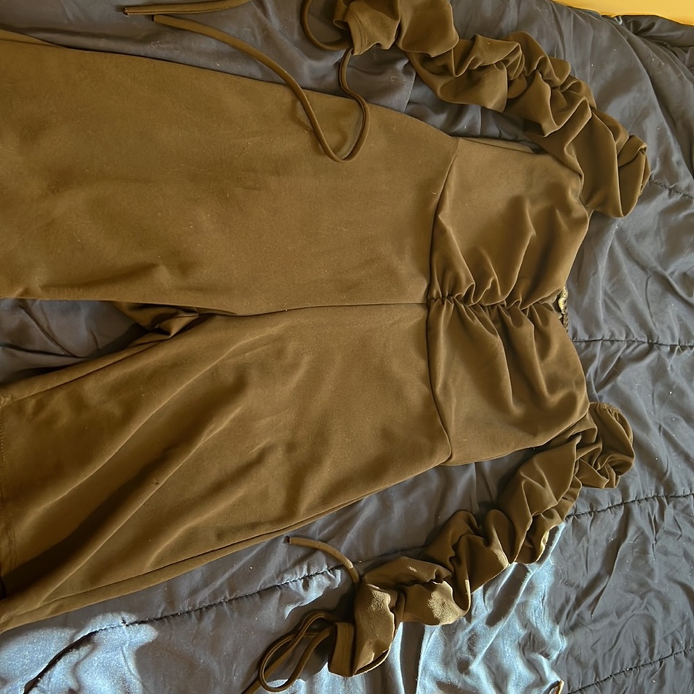 Romper - Picture 2 of 3
